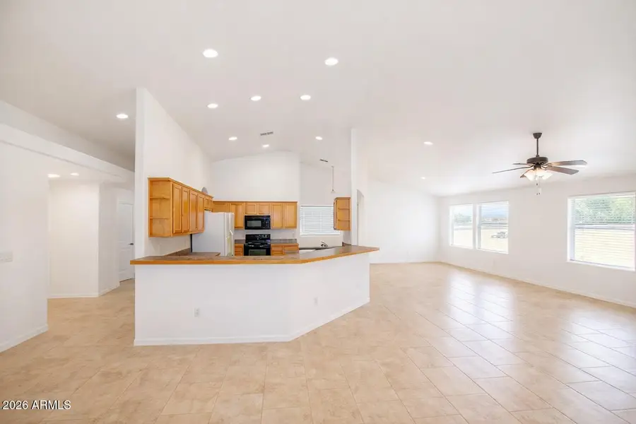 14308 S Amado Boulevard, Arizona City, AZ 85123 - Image #2