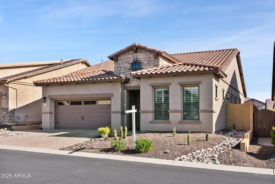 2103 N Red Cliff, Mesa, AZ 85207 - Image #2