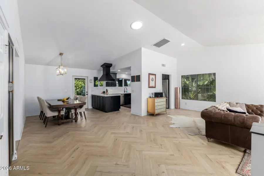 436 E Bluebell Lane, Tempe, AZ 85288 - Image #2