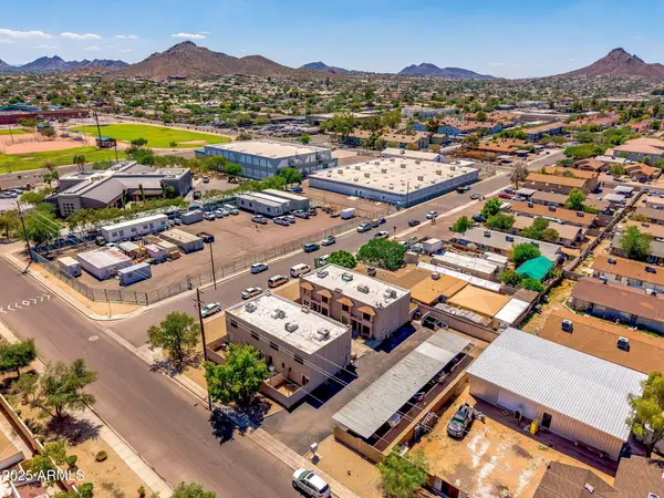 3044 E Beck Lane, Phoenix, AZ 85032