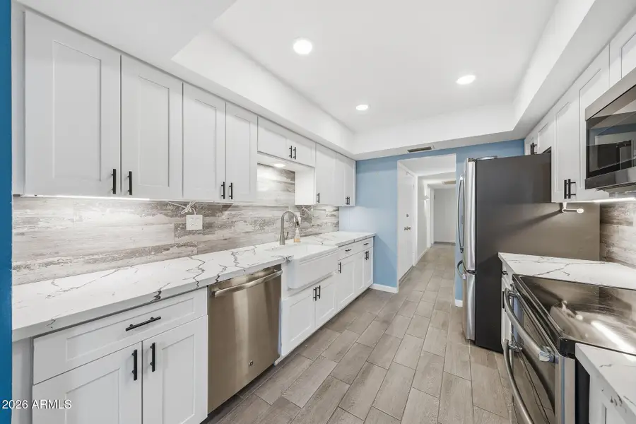 19045 N Signal Butte Circle, Sun City, AZ 85373 - Image #2