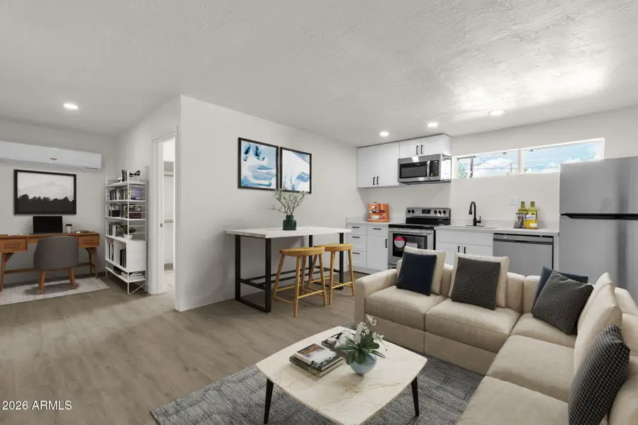 2334 W Morten Avenue, Phoenix, AZ 85021 - Image #2