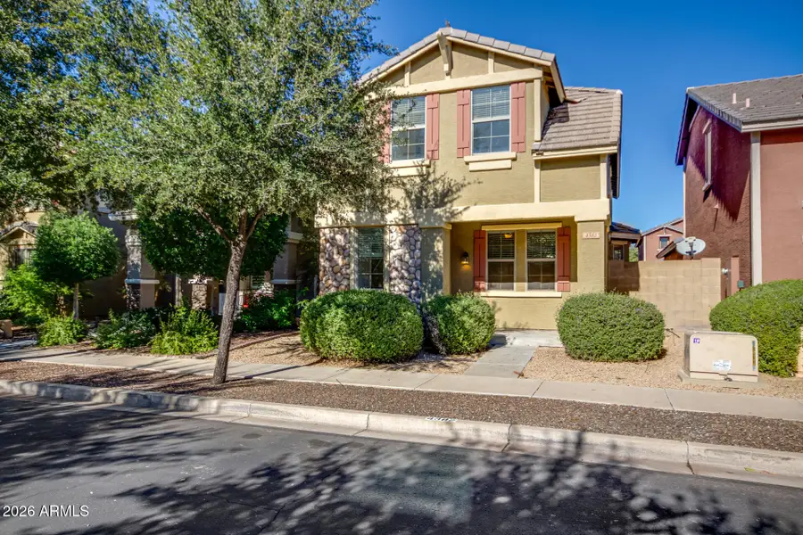 4382 E Selena Drive, Phoenix, AZ 85050 - Image #2