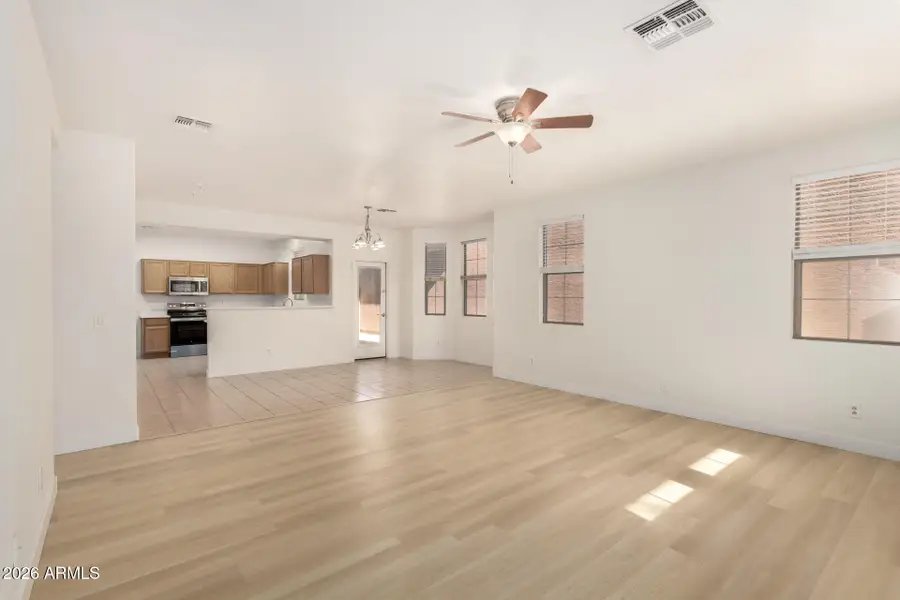 4382 E Selena Drive, Phoenix, AZ 85050 - Image #3