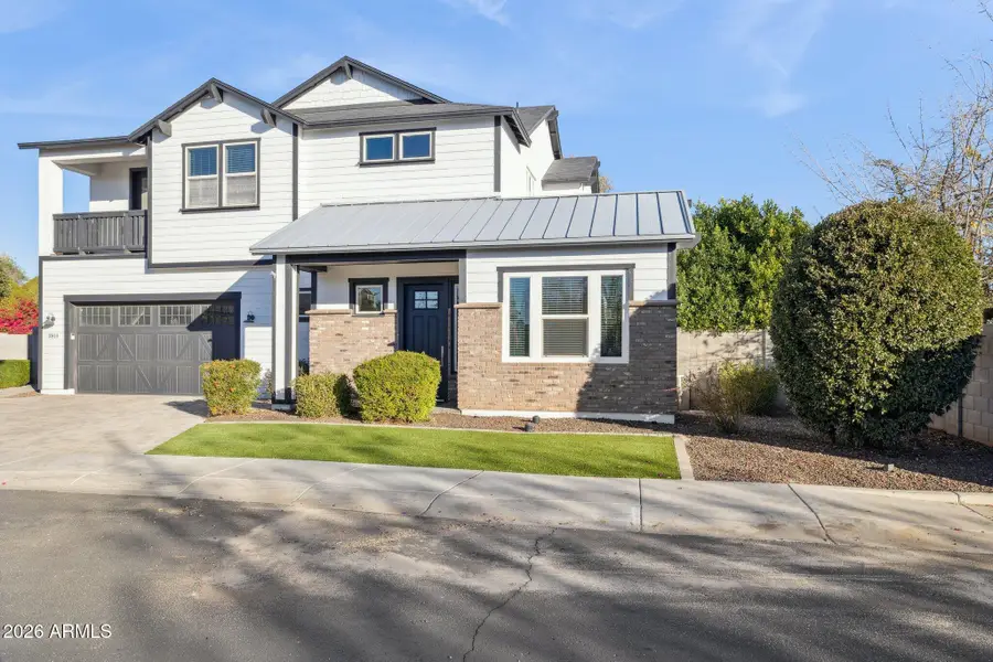 3814 E Crittenden Lane, Phoenix, AZ 85018 - Image #2