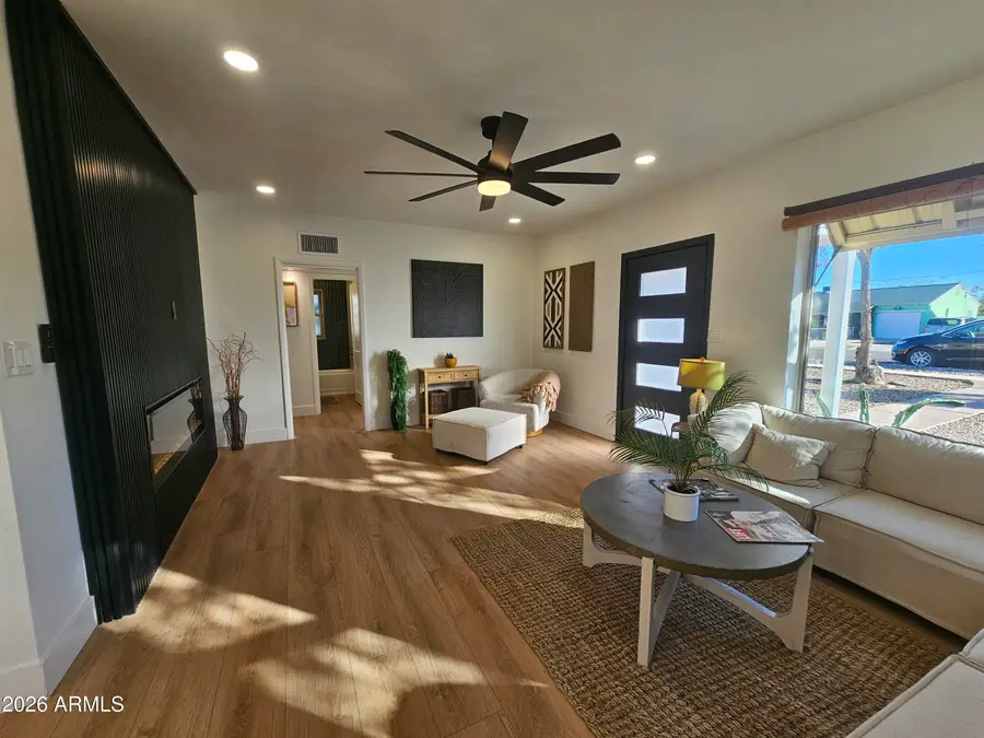 4234 N 2nd Drive, Phoenix, AZ 85013 - Image #3