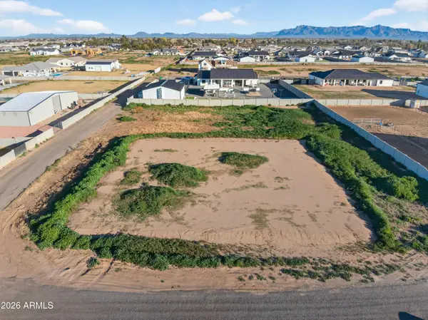 3900 N Quick Draw Lane, San Tan Valley, AZ 85140