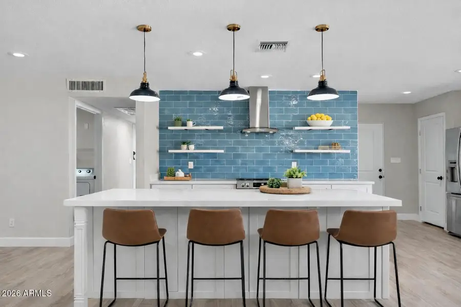 2366 E Becker Lane, Phoenix, AZ 85028 - Image #3