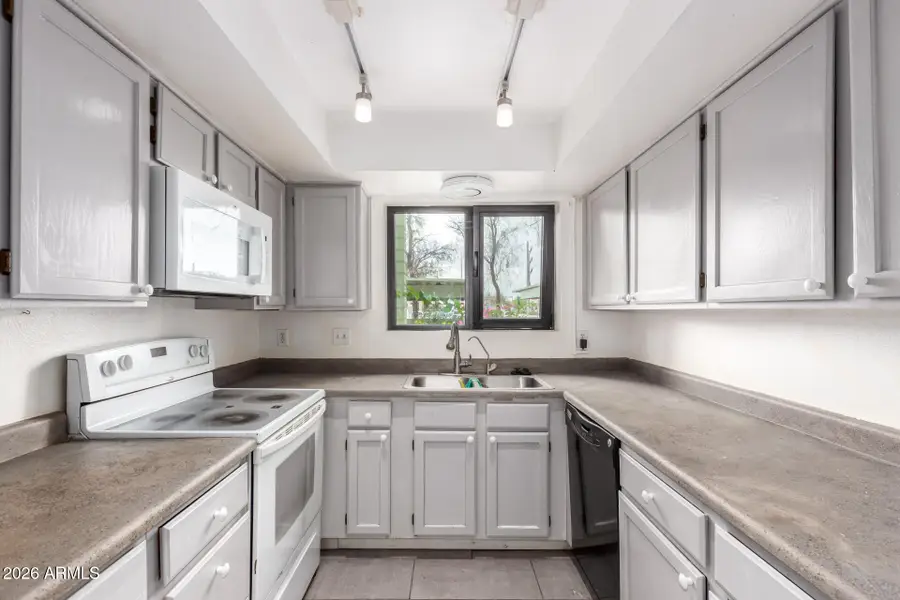 2315 W Union Hills Drive #120, Phoenix, AZ 85027 - Image #3