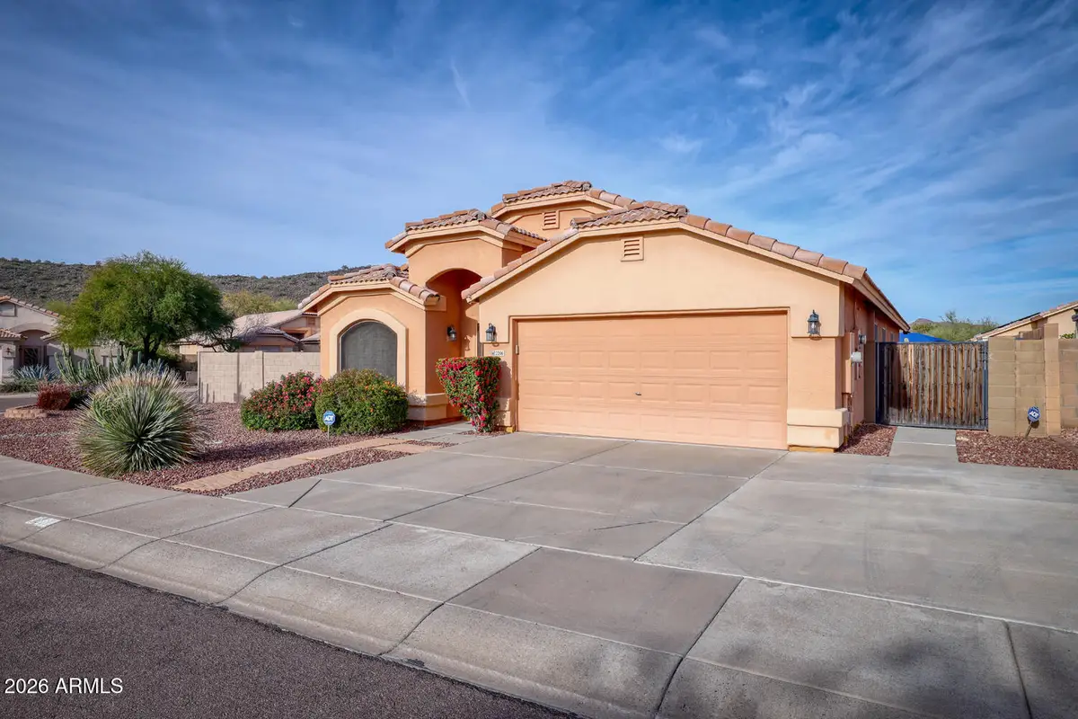 2206 E Ruby Lane, Phoenix, AZ 85024 - Image #1
