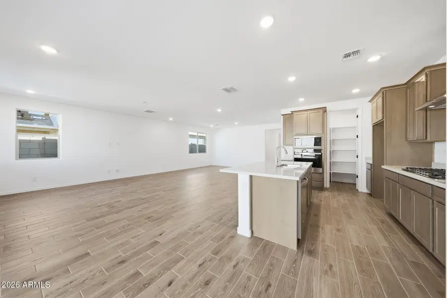 17296 W Saguaro Vista Drive, Surprise, AZ 85387 - Image #3