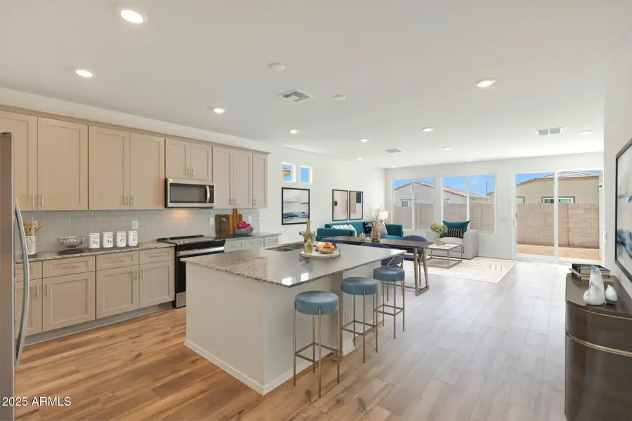 18011 W Calle Lejos Road, Surprise, AZ 85387 - Image #2