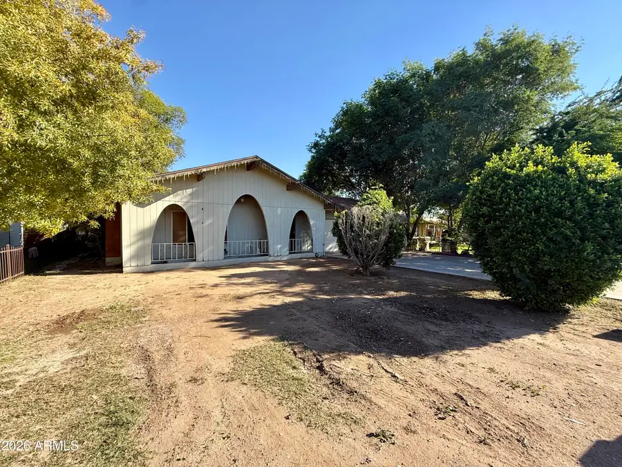 7827 N 61st Avenue, Glendale, AZ 85301 - Image #2