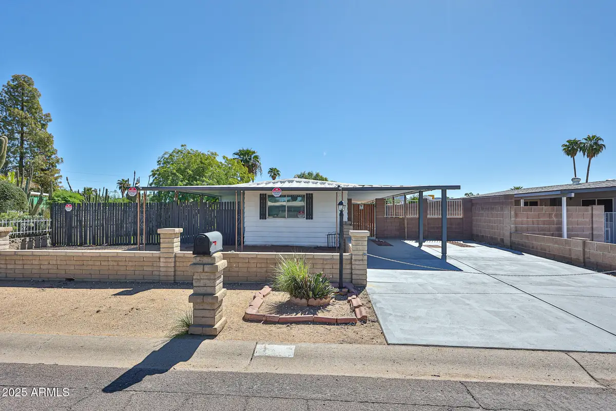 437 E Annette Drive, Phoenix, AZ 85022 - Image #1