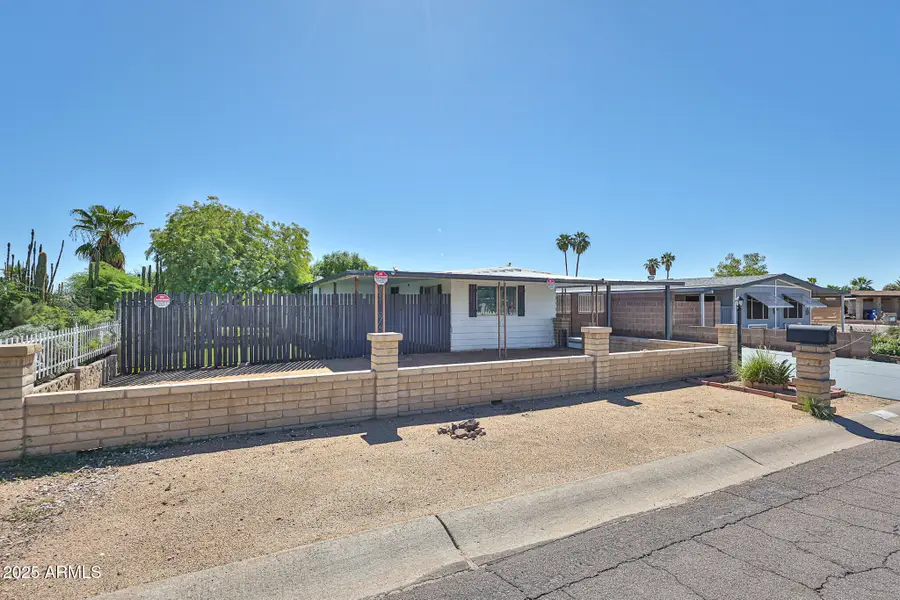 437 E Annette Drive, Phoenix, AZ 85022 - Image #2