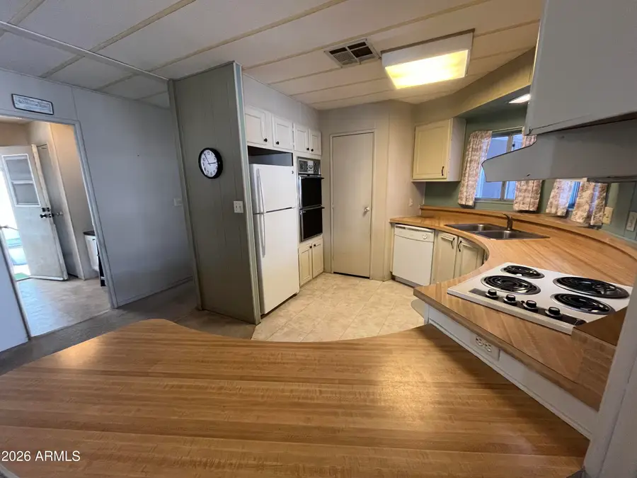 10960 N 67th Avenue #81, Glendale, AZ 85304 - Image #2