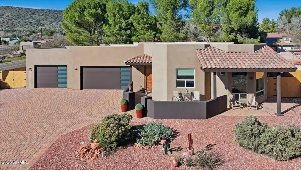 15 Yellow Hat Circle, Sedona, AZ 86351