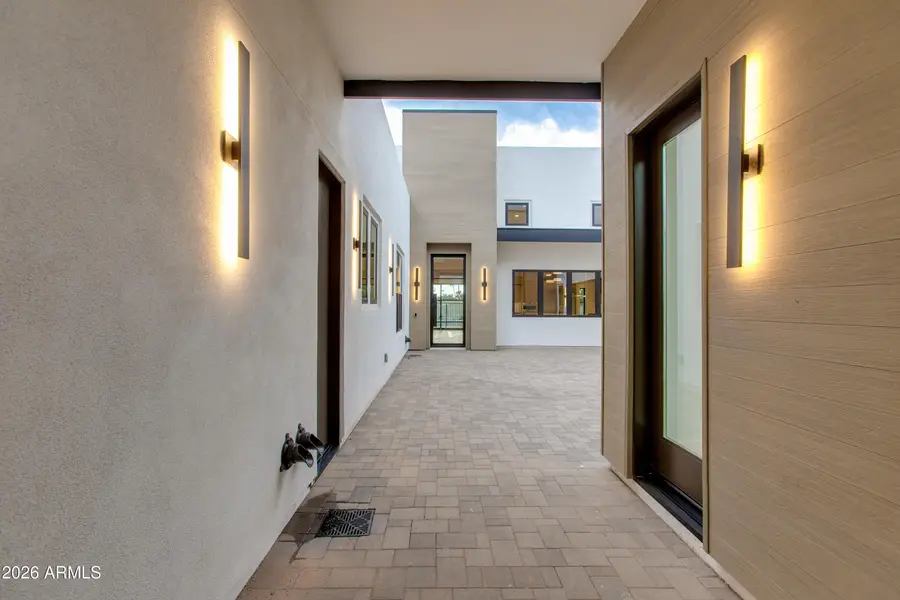 7001 E Corrine Drive, Scottsdale, AZ 85254 - Image #2