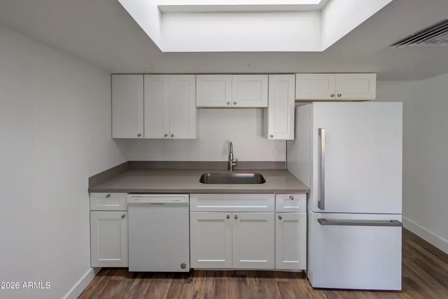 6812 N 35th Avenue #E, Phoenix, AZ 85017 - Image #2