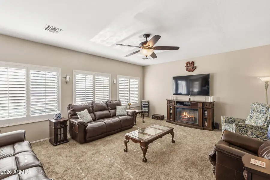 17837 W Watson Lane, Surprise, AZ 85388 - Image #3