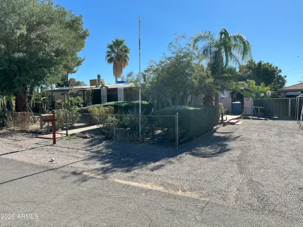 32 S Emerald Drive, Apache Junction, AZ 85120