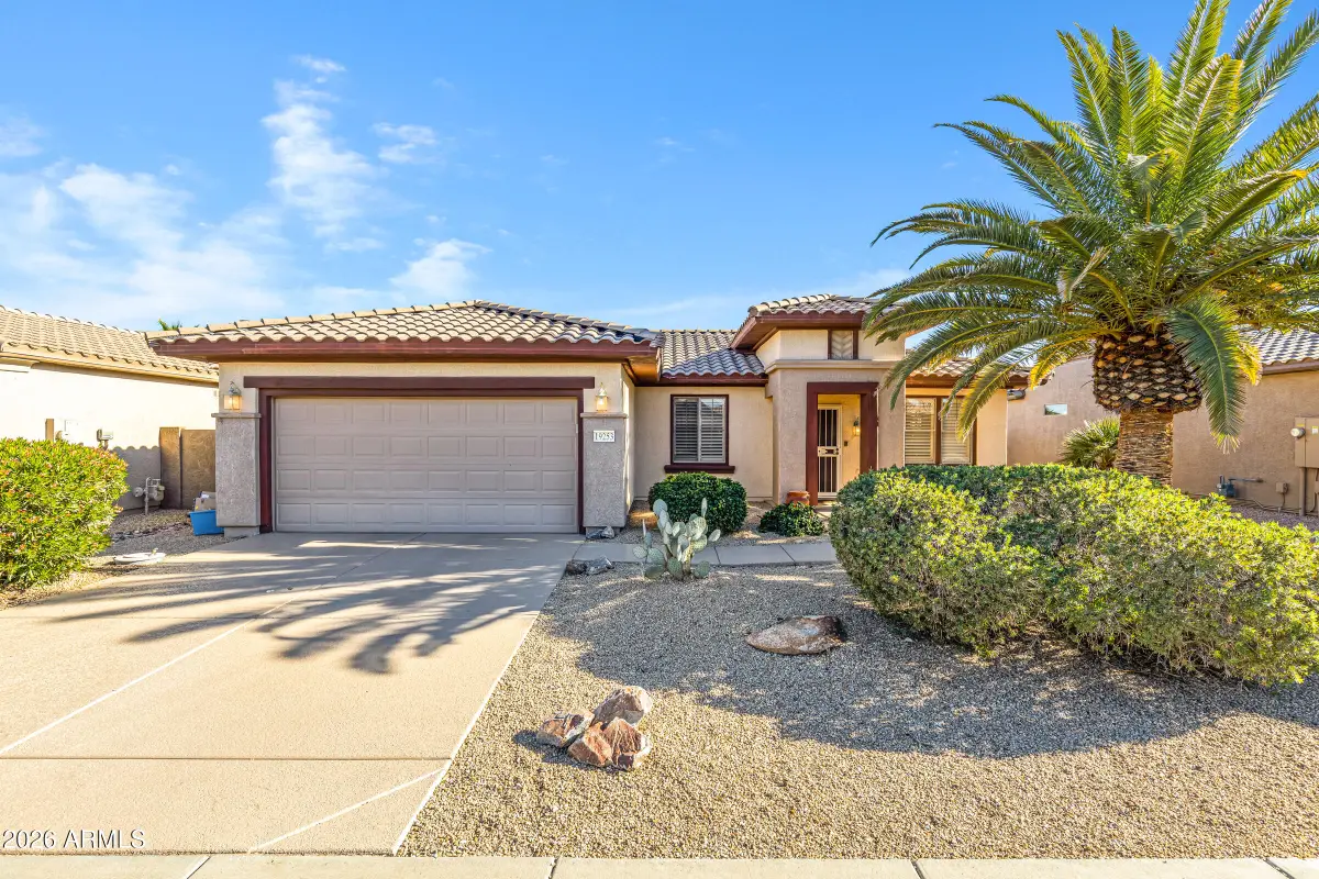 19253 N Hunters Run, Surprise, AZ 85387 - Image #1