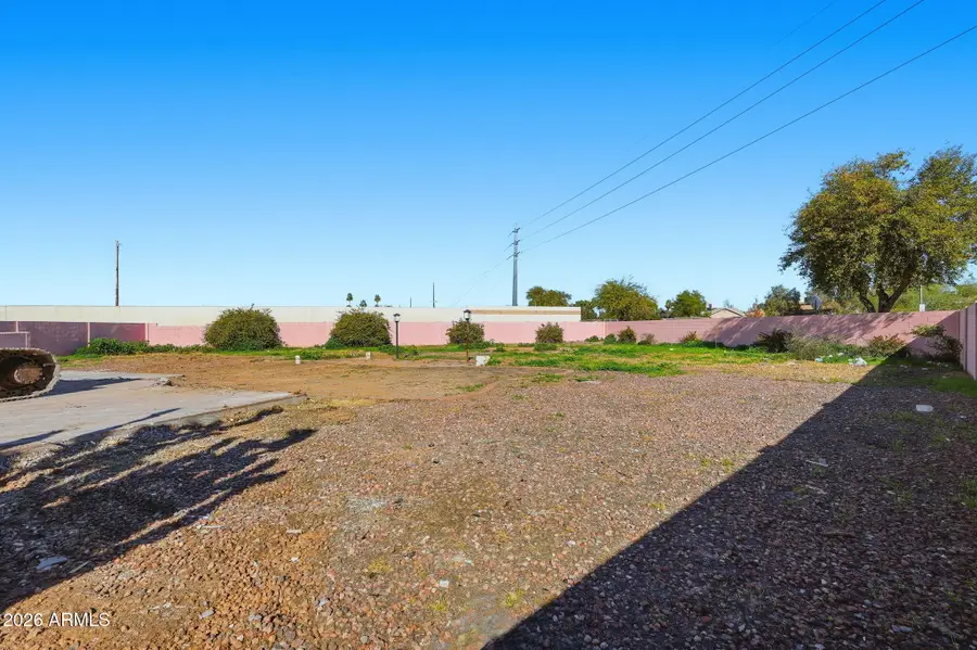 7106 W Sheila Lane #4, Phoenix, AZ 85033 - Image #2