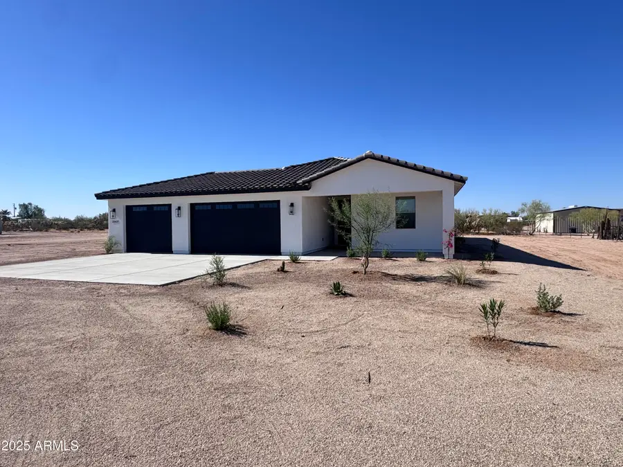 23437 E Cactus Forest Road, Florence, AZ 85132 - Image #2