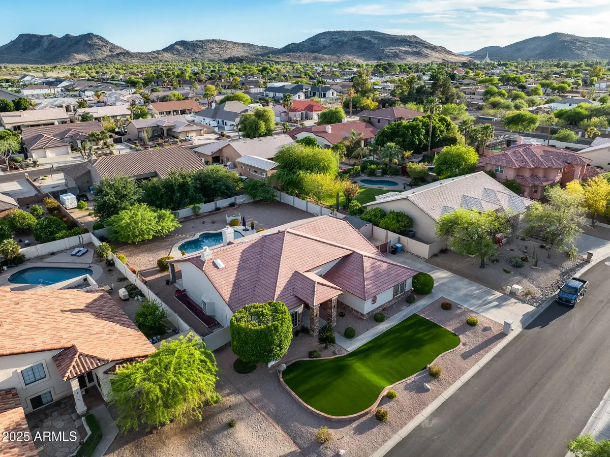 4637 W Misty Willow Lane, Glendale, AZ 85310 - Image #1