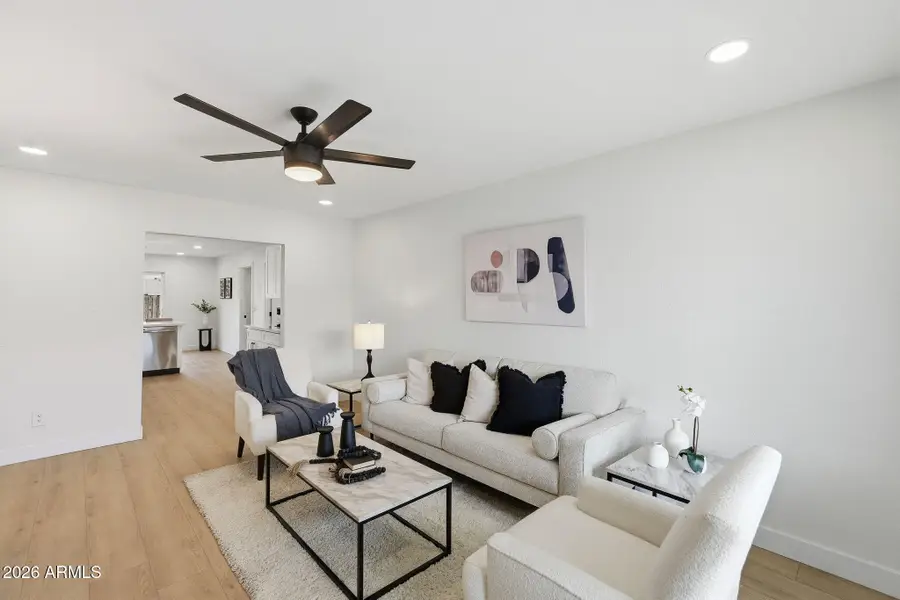 816 W Julie Drive, Tempe, AZ 85283 - Image #3