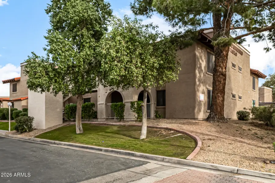 5757 W Eugie Avenue #2013, Glendale, AZ 85304 - Image #2