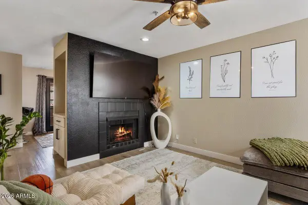 7510 E Thomas Road #216, Scottsdale, AZ 85251