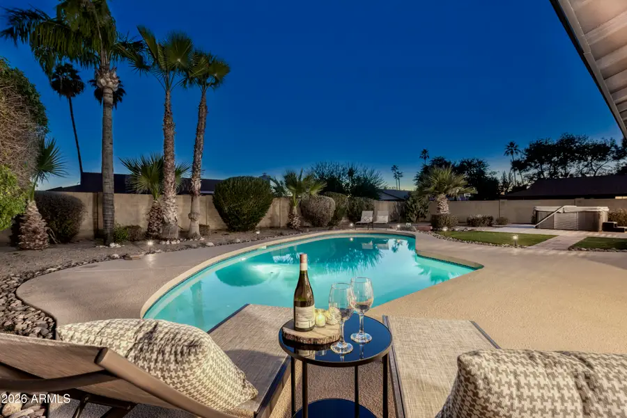 301 E Muriel Drive, Phoenix, AZ 85022 - Image #2