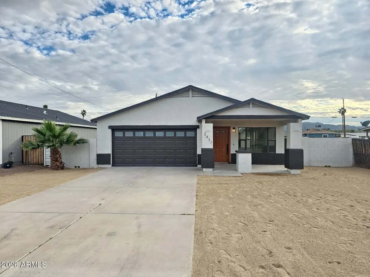 2437 E Tamarisk Avenue, Phoenix, AZ 85040 - Image #1