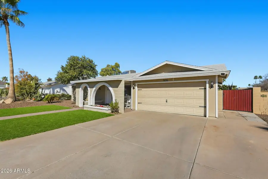 5106 E Toniko Drive, Phoenix, AZ 85044 - Image #2