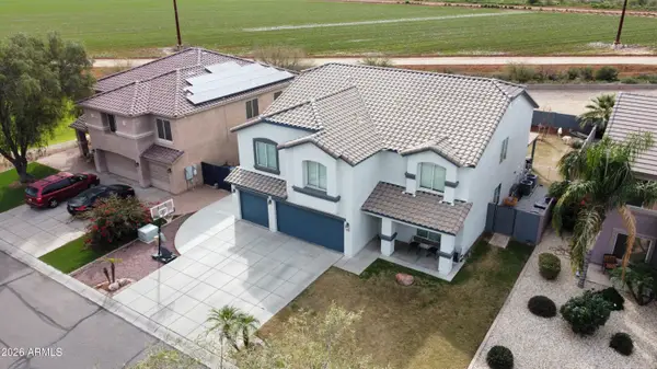 3279 E Silverbell Road, San Tan Valley, AZ 85143