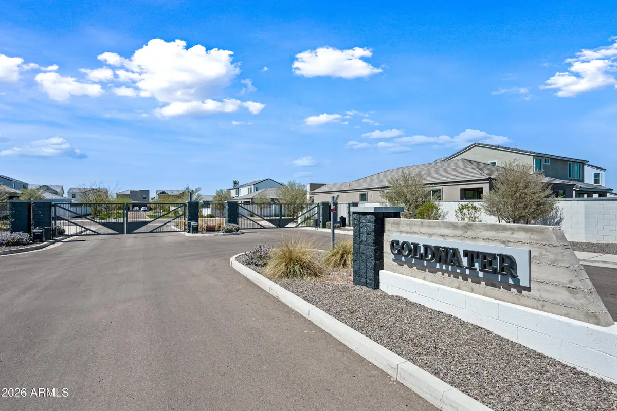 2335 E Levi Drive, Phoenix, AZ 85040 - Image #1