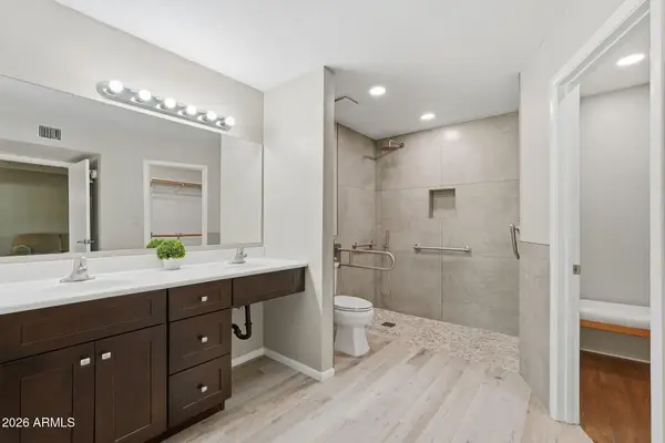 639 S 77th Street, Mesa, AZ 85208