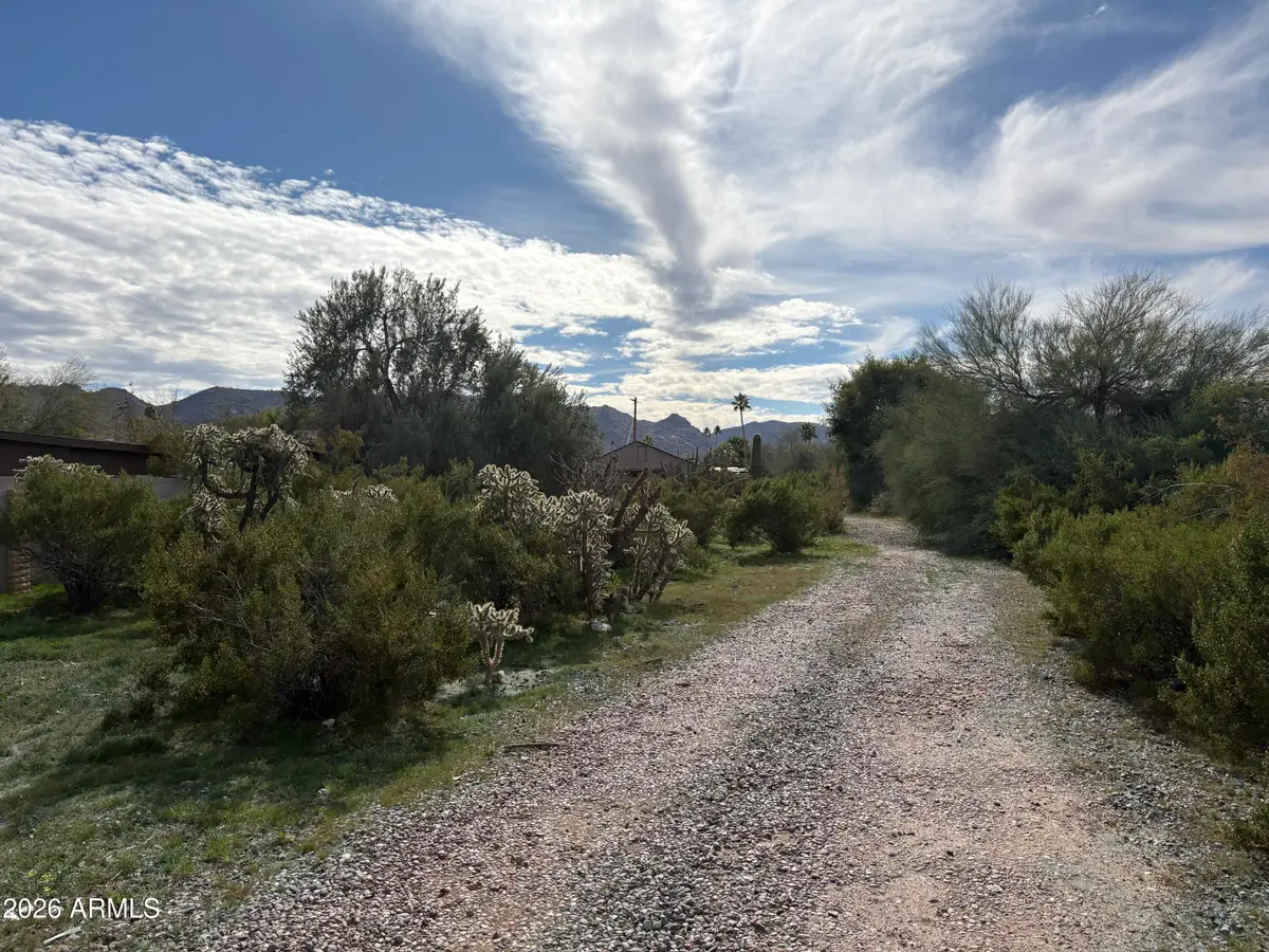 125 E South Mountain Avenue, Phoenix, AZ 85042 - Image #1