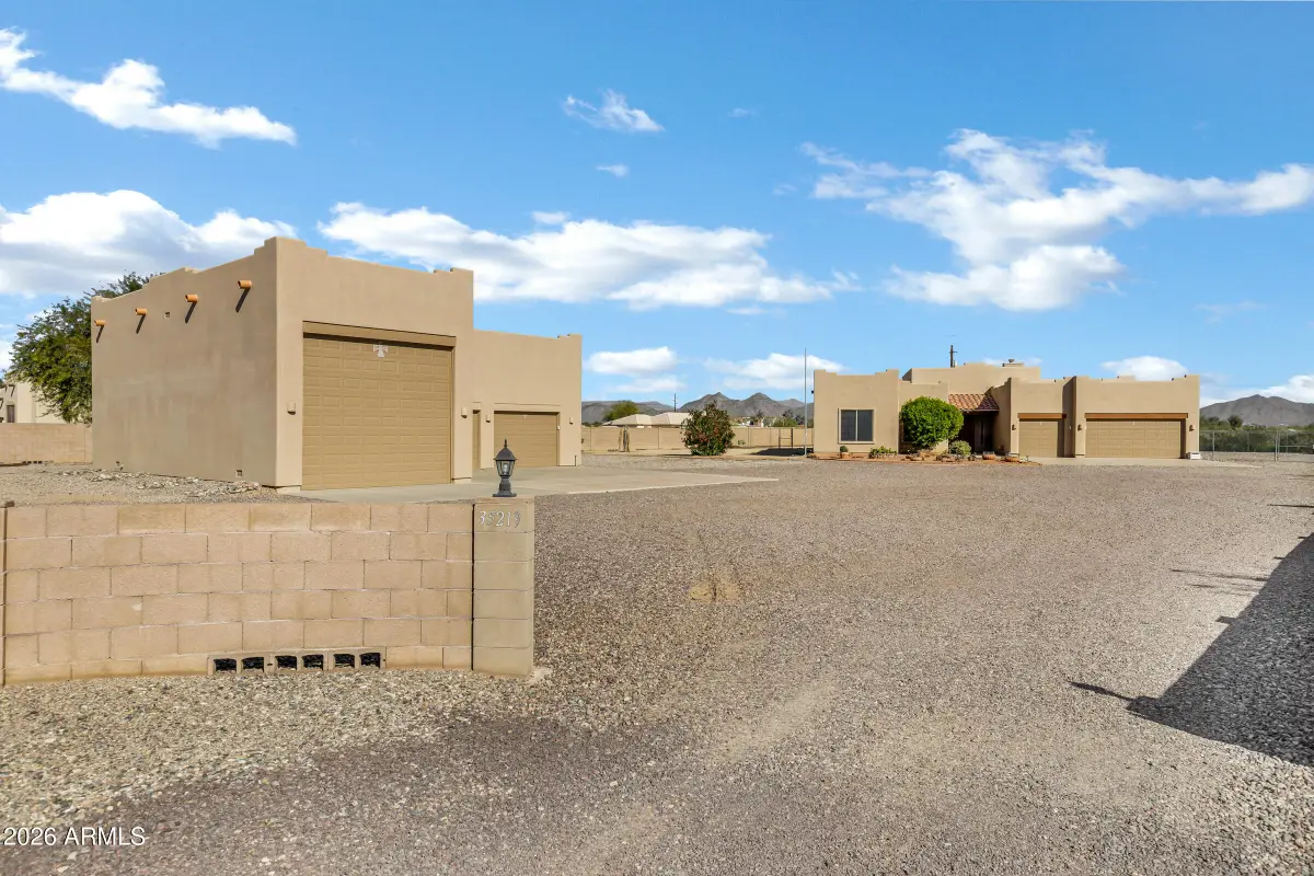 35219 N 10th Street, Phoenix, AZ 85086 - Image #1