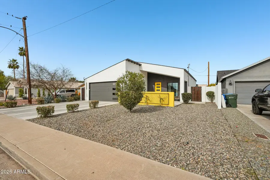 1434 E Weldon Avenue, Phoenix, AZ 85014 - Image #2