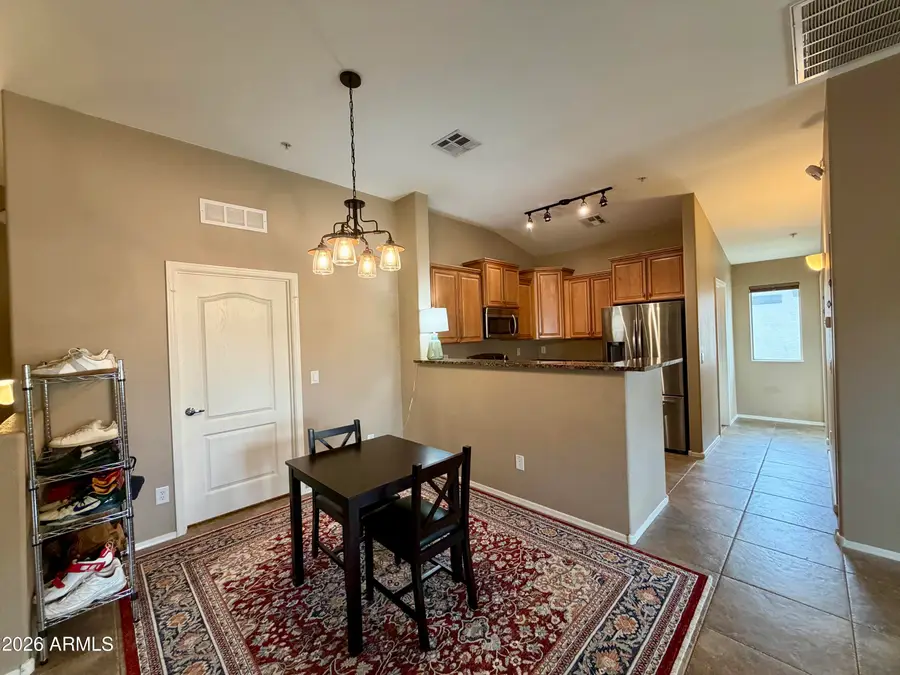 2725 E Mine Creek Road #2058, Phoenix, AZ 85024 - Image #2