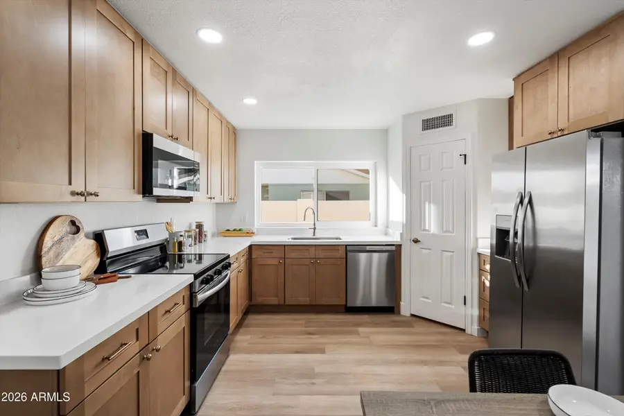 133 E Campo Bello Drive, Phoenix, AZ 85022 - Image #3