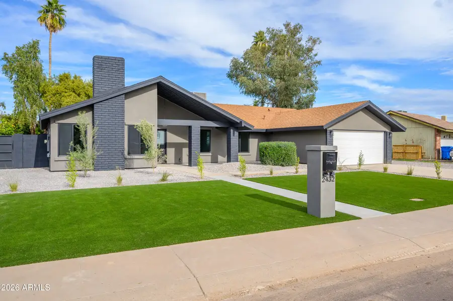 2432 W Saint Moritz Lane, Phoenix, AZ 85023 - Image #2