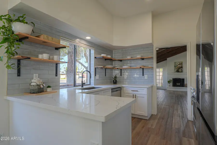 2011 W Nopal Avenue, Mesa, AZ 85202 - #2