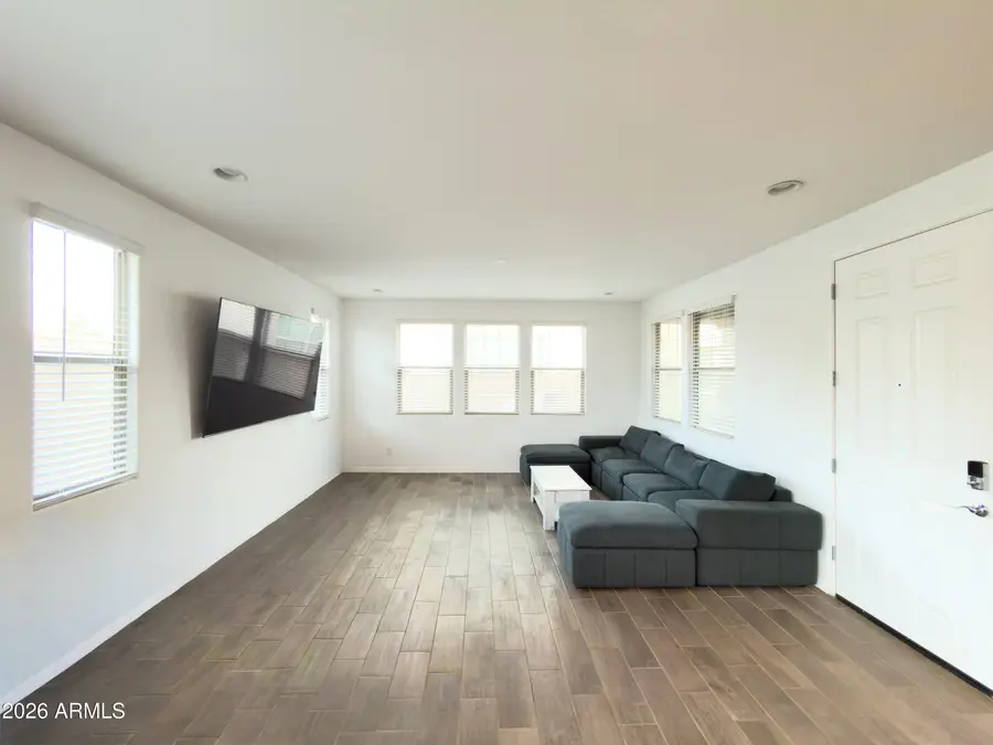 4236 S 58th Lane, Phoenix, AZ 85043 - Image #2