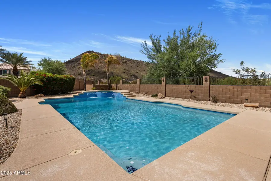 2120 E Vista Bonita Drive, Phoenix, AZ 85024 - Image #2