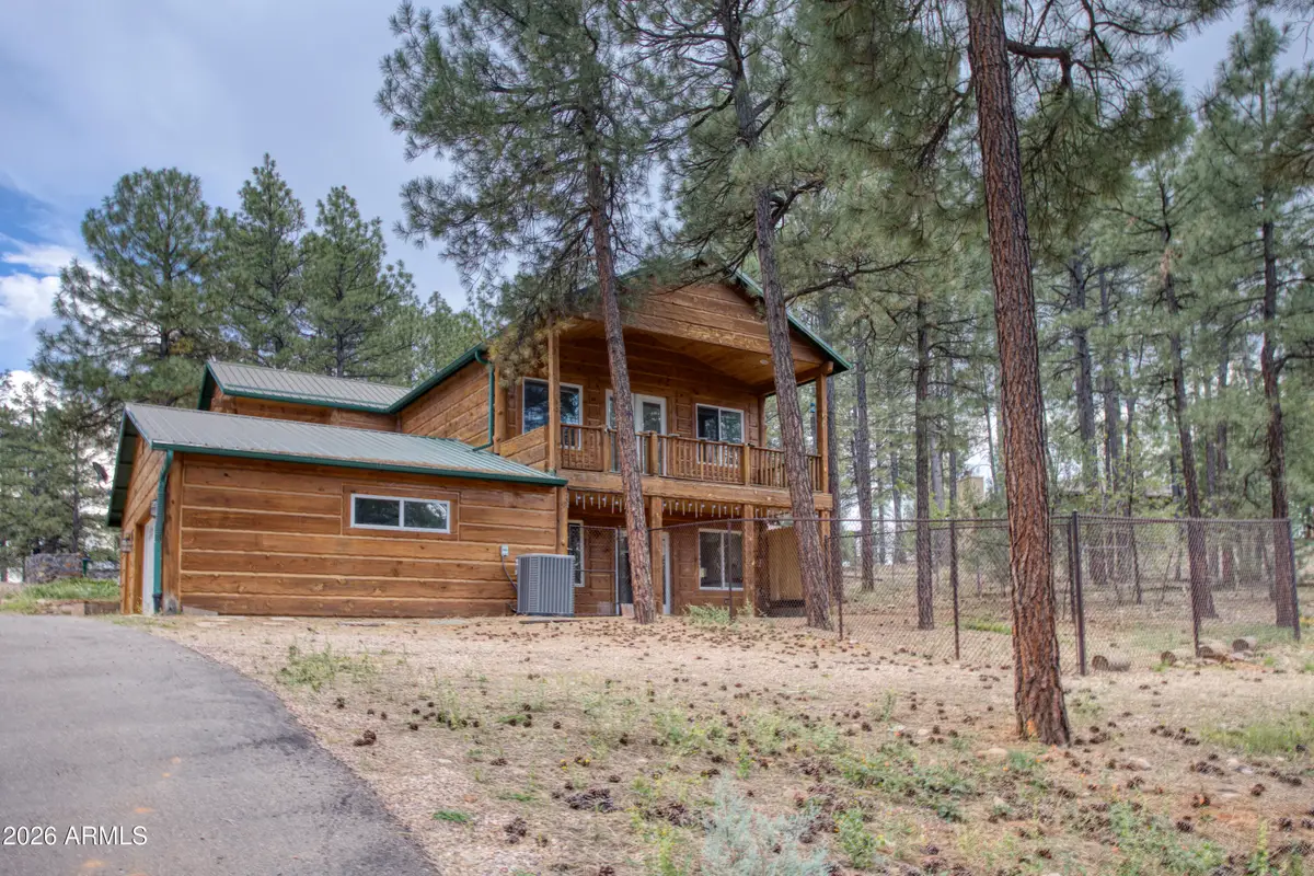 1420 E Meadow View Place, Show Low, AZ 85901 - Image #1