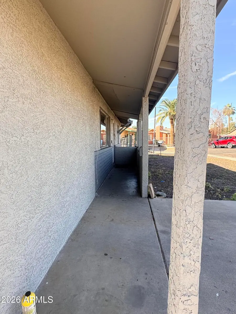 5619 W La Reata Avenue, Phoenix, AZ 85035 - Image #2