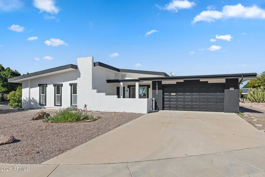 16817 N Meadow Park Drive, Sun City, AZ 85351 - #2